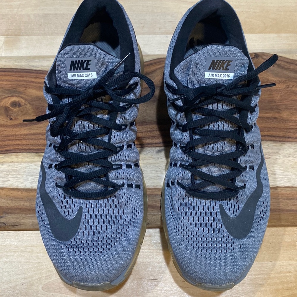 Nike Air Max 2016 Running Sneaker